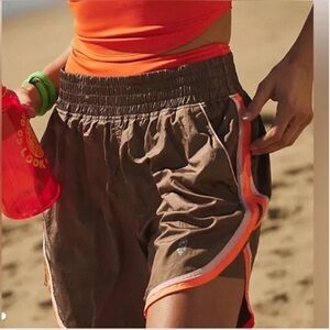 Free People Movement The Long Shot Shorts NWOT Size S Peach/Orange